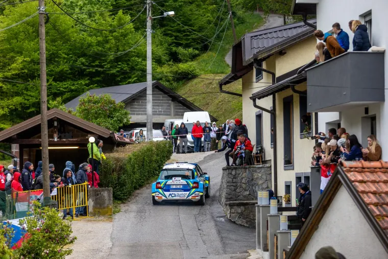 Direktno s prozora: Ovako su navijači pro&scaron;le godine gledali WRC Croatia Rally, ali ubuduće takvih prizora vi&scaron;e neće biti