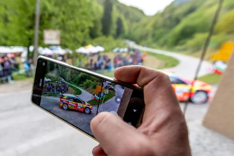 Direktno s prozora: Ovako su navijači pro&scaron;le godine gledali WRC Croatia Rally, ali ubuduće takvih prizora vi&scaron;e neće biti