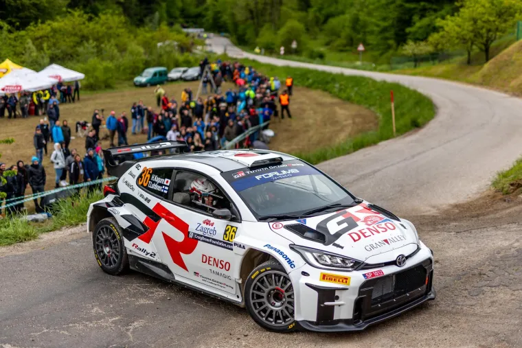 Direktno s prozora: Ovako su navijači pro&scaron;le godine gledali WRC Croatia Rally, ali ubuduće takvih prizora vi&scaron;e neće biti