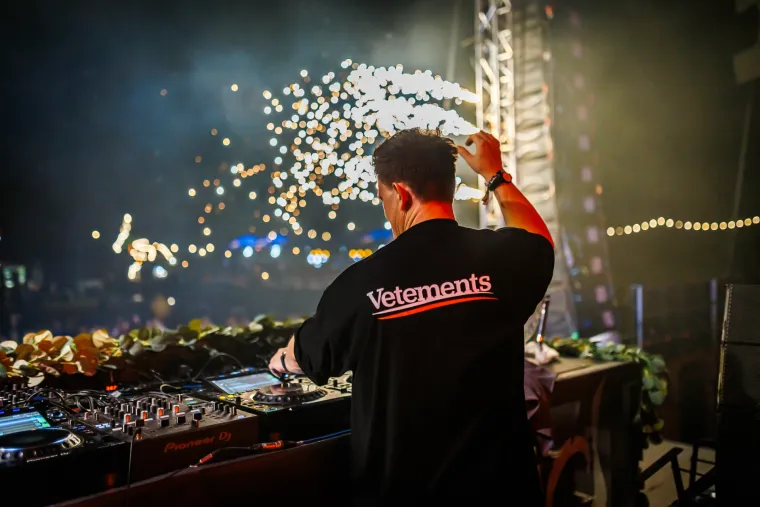 Ni ki&scaron;a nije pokvarila 'Ultru' u Međimurju, zvijezda večeri: Fedde le Grand. Ovako je izgledao prvi dan Forestlanda