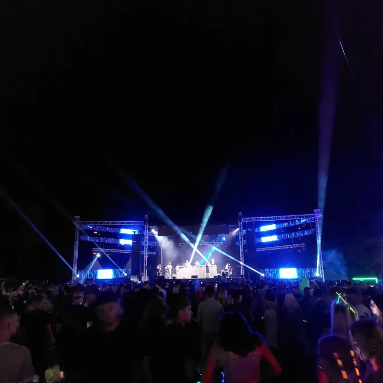 Ni ki&scaron;a nije pokvarila 'Ultru' u Međimurju, zvijezda večeri: Fedde le Grand. Ovako je izgledao prvi dan Forestlanda