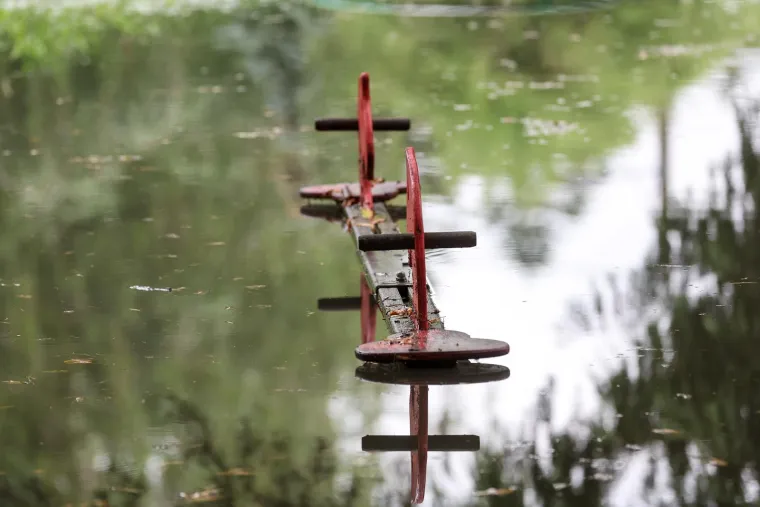 Nevrijeme ru&scaron;ilo drveće, igrali&scaron;ta pod vodom, Maksimir izgleda jezivo. Pogledajte &scaron;to je nevrijeme ostavilo iza sebe