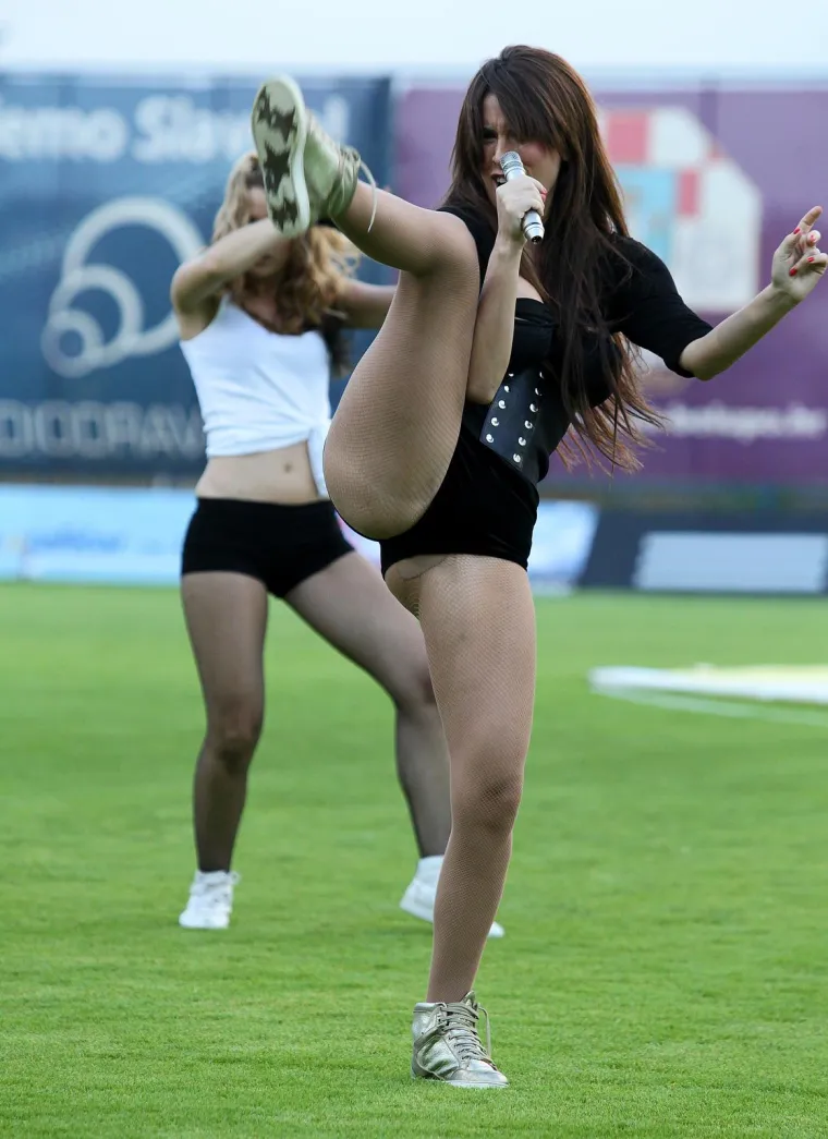 Nives Celzijus prije 13 godina zaplesala na stadionu: Evo kako je tada izgledala