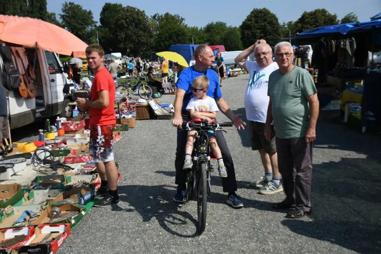 I Ante i Broz dobro prodaju se skroz: Evo &scaron;to sve nudi jedan od najpopularnijih hrvatskih buvljaka