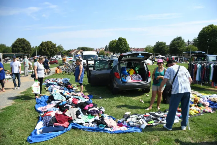 I Ante i Broz dobro prodaju se skroz: Evo &scaron;to sve nudi jedan od najpopularnijih hrvatskih buvljaka