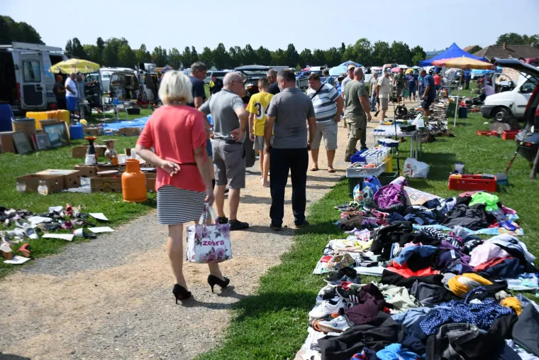 I Ante i Broz dobro prodaju se skroz: Evo &scaron;to sve nudi jedan od najpopularnijih hrvatskih buvljaka