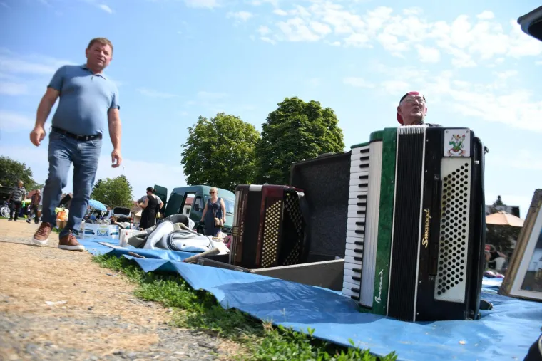 I Ante i Broz dobro prodaju se skroz: Evo &scaron;to sve nudi jedan od najpopularnijih hrvatskih buvljaka