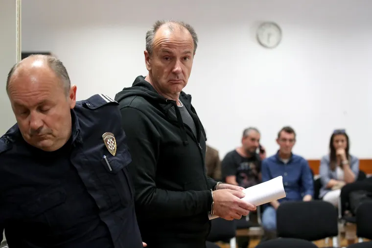 Austrijski državljanin Harald Kopitz u rujnu 2021. u Zagrebu je ubio svoje troje djece, četverogodišnjeg sina i sedmogodišnje blizance dok je njihova majka i bivša Kopitzova partnerica bila na službenom putu. Tragedija se dogodila u unajmljenom stanu u zagrebačkim Mlinovima. Djecu je otuširao, a nakon večere otopio je 30 tableta Diazepama u toplom kakau, pretočio ga u bočice i dao im da popiju. Sve troje preminuli su u snu od akutnog trovanja. 
