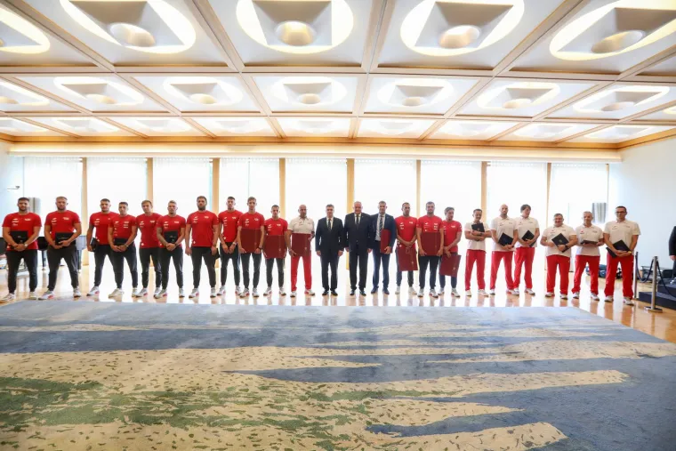 Hrvatska vaterpolska reprezentacija svečano primila odlikovanja od predsjednika Milanovića