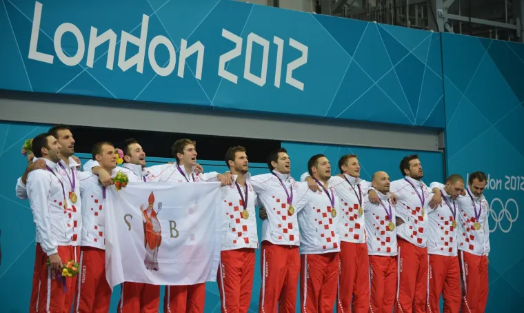 LONDON 2012 (3) - Sandra Perković (atletika, bacanje diska), Giovanni Cernogoraz (streljaštvo, trap), Hrvatska vaterpolska reprezentacija (Josip Pavić, Damir Burić, Miho Bošković, Nikša Dobud, Maro Joković, Petar Muslim, Ivan Buljubašić, Andro Bušlje, Sandro Sukno, Samir Barać, Igor Hinić, Paulo Obradović, Frano Vićan). 