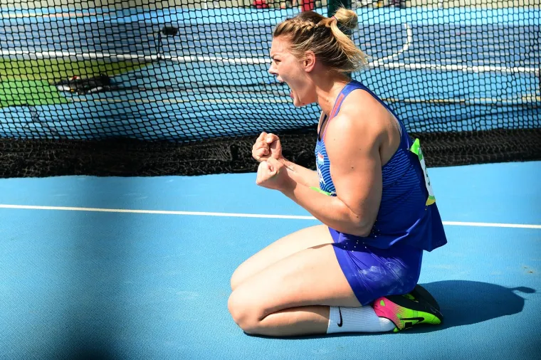 RIO DE JANEIRO 2016 (5) - Sandra Perković (atletika, bacanje diska), Josip Glasnović (strelja&scaron;tvo, trap), Sara Kolak (atletika, bacanje koplja), Igor Marenić i &Scaron;ime Fantela (jedrenje, Klasa 470), Martin Sinković i Valent Sinković (veslanje, dvojac na pariće). 