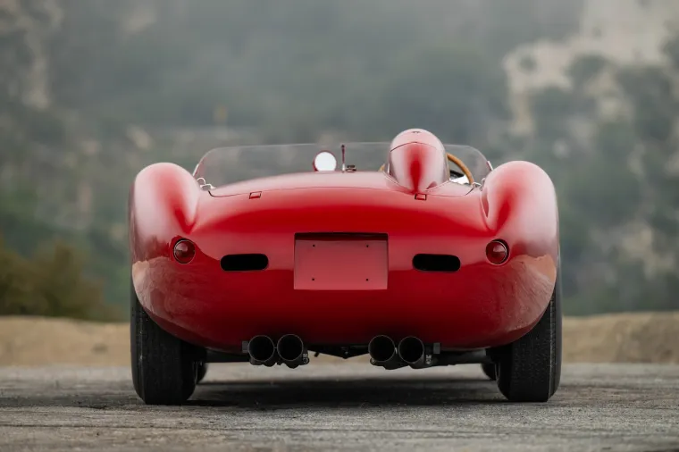 Ovaj ljepotan proizveden je 1957.  u samo dva primjerka i za koji dan će netko za njega dati golem iznos