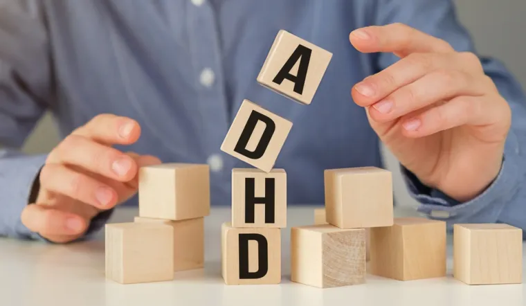 Pa, što je zapravo ADHD? Ovo kronično stanje remeti svakodnevni život i manifestira se kao nemar, hiperaktivnost te impulzivnost.