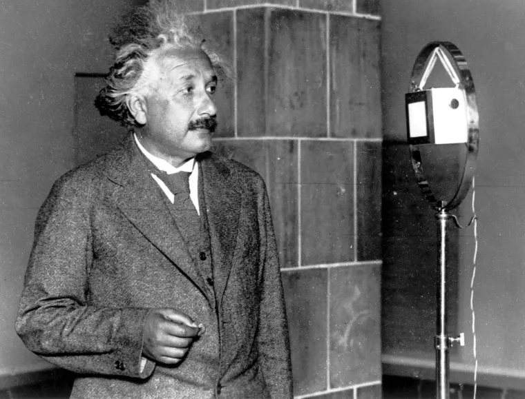 Albert Einstein je jednom rekao: &quot;Najvažnija odluka koju čovjek treba donijeti je po kojim principima želi živjeti. Živi li u prijateljskom ili neprijateljskom svijetu.&quot;