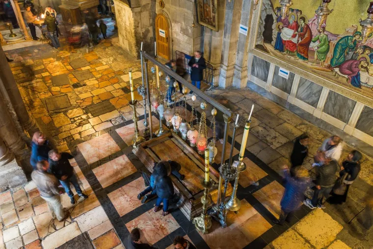 Nakon op&scaron;irnije analize, arheolozi su 2021. otkrili da su rezbarije izradili zidari iz 15. stoljeća koje su plaćali hodočasnici koji su tražili dodatno osiguranje spasenja.