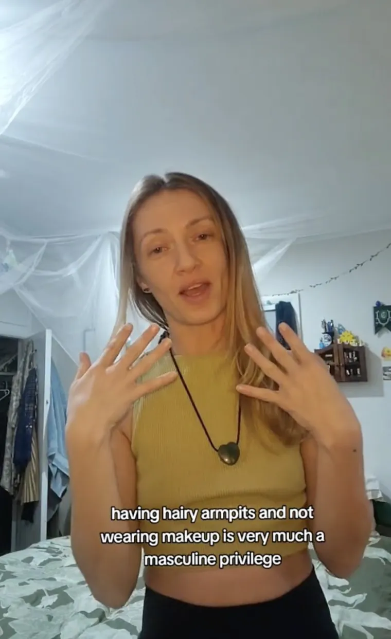 Djevojka koja se puno desetljeće nije obrijala otkrila kako se to odrazilo na njezin ljubavni život