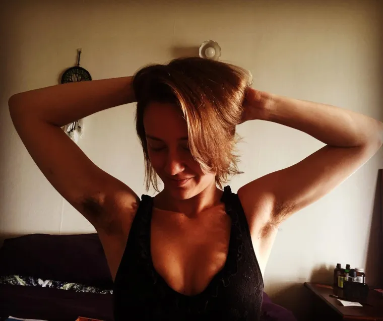 Djevojka koja se puno desetljeće nije obrijala otkrila kako se to odrazilo na njezin ljubavni život