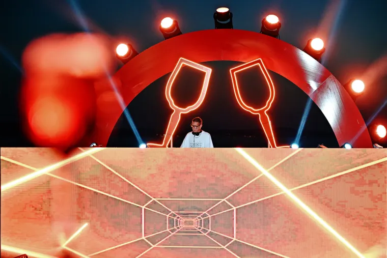 Sunset in a glass event i popularni The Shapeshifters pripremili spektakl