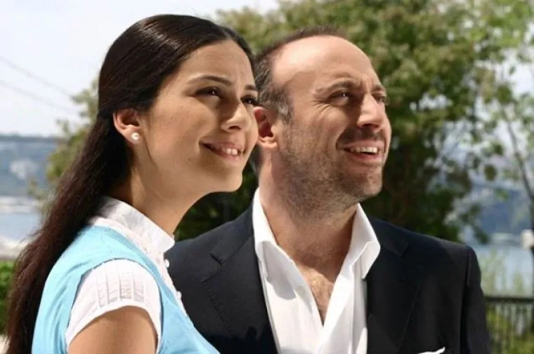 Halit Ergenc i Berguzar Korel, 1001 noć