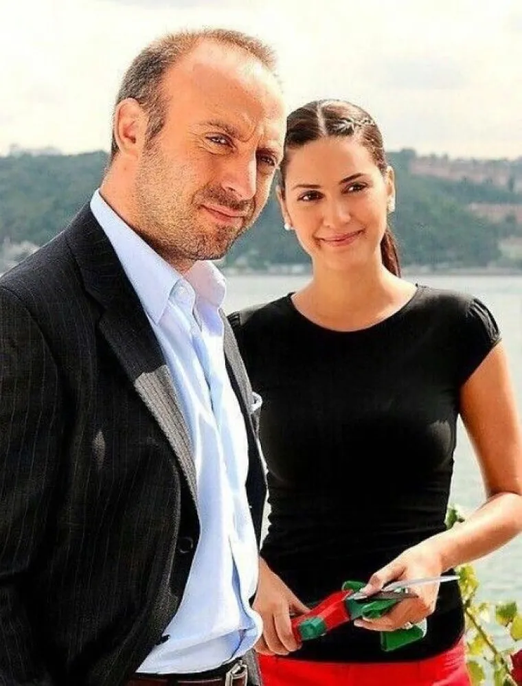 Halit Ergenc i Berguzar Korel, 1001 noć
