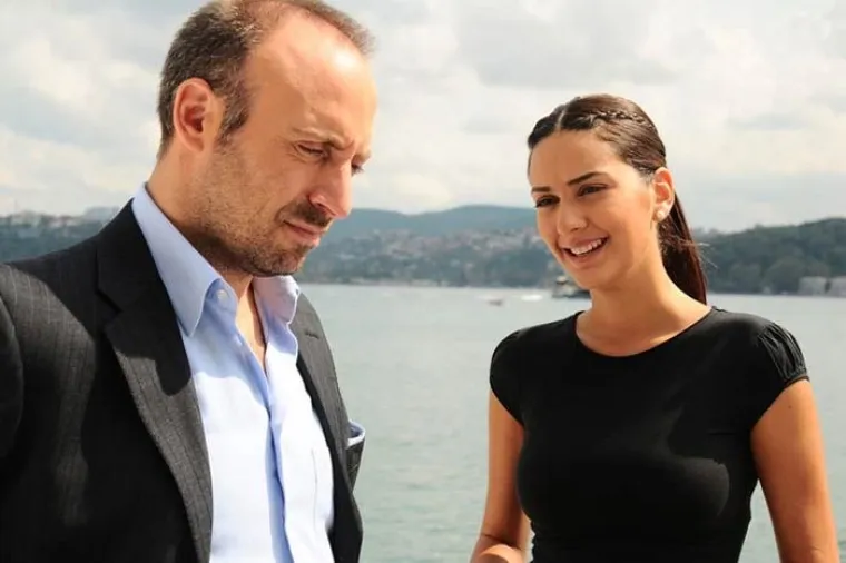Halit Ergenc i Berguzar Korel, 1001 noć