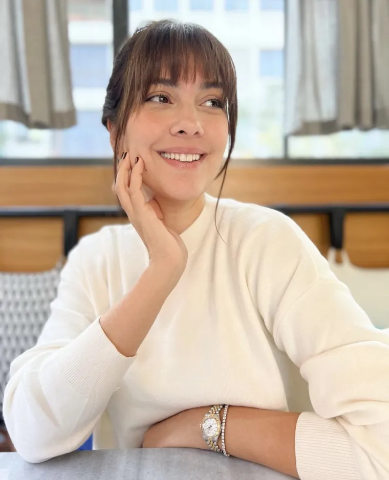 Berguzar Korel 