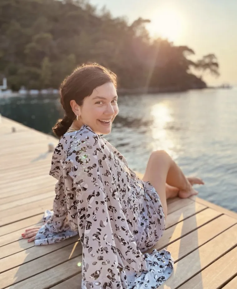 Berguzar Korel 