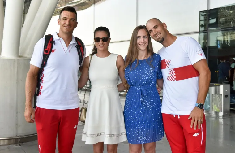 Žene braće Sinković uz njih su u dobru i u zlu: Jeste li znali da su prave ljepotice?