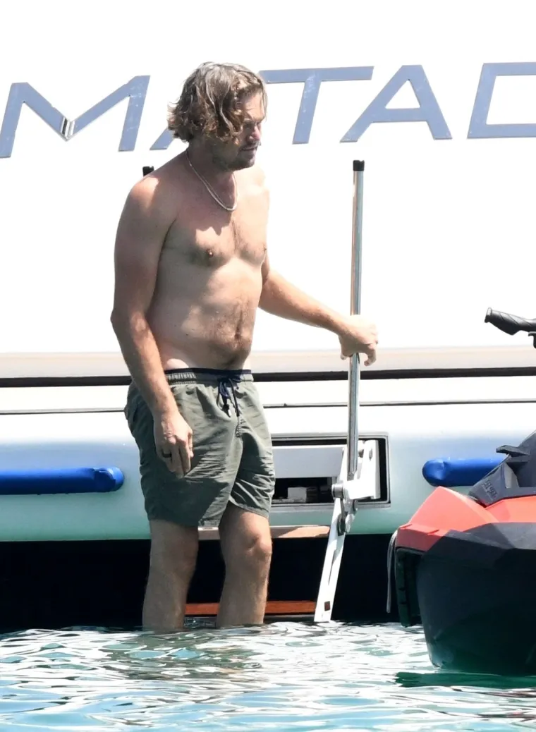 Leonardo DiCaprio smanjio trbušinu. Je li za to kriva 23 godine mlađa djevojka ili...?