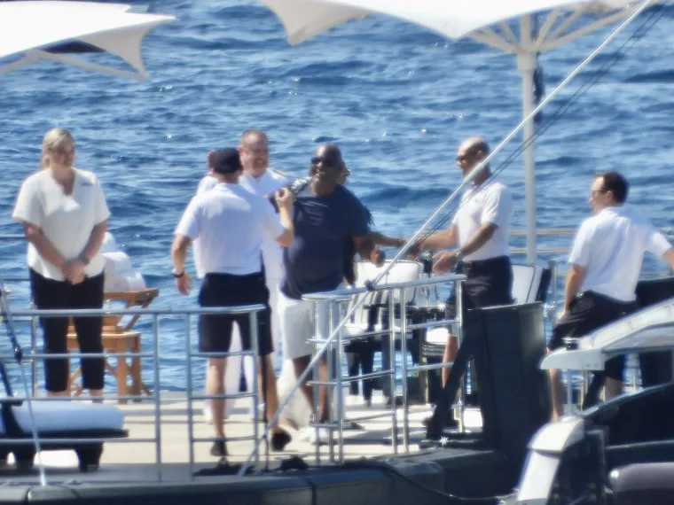 Legendarni košarkaš Magic Johnson stigao na odmor u Hrvatsku: Evo kako uživa na jahti