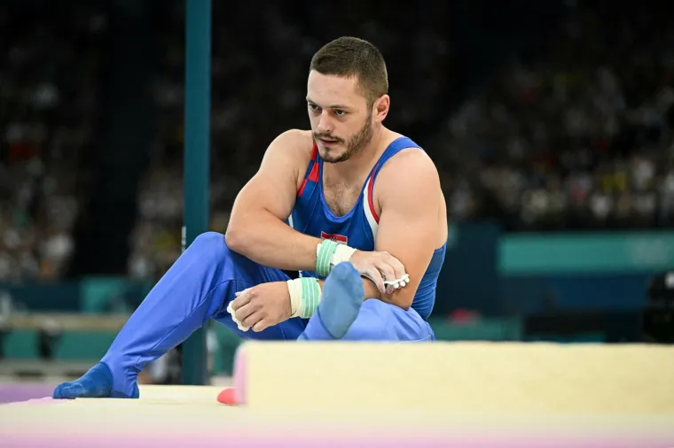 Srbić nije skrivao emocije nakon pada: Ovako slomljenog ga ne pamtimo