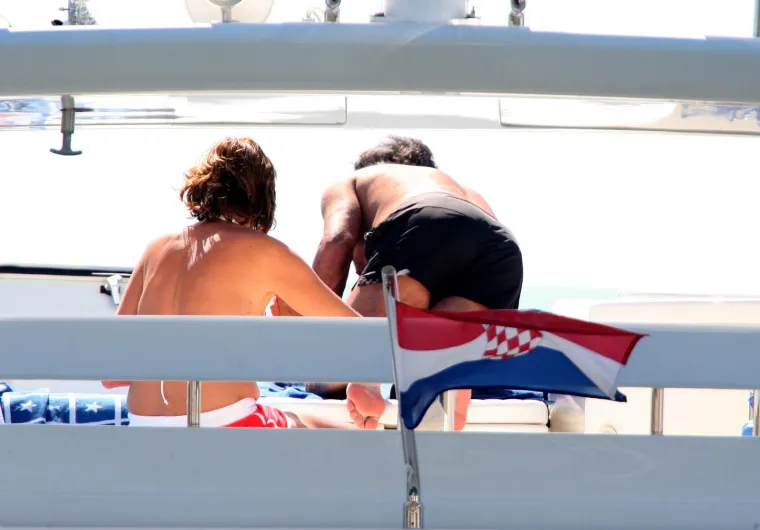 Ovako je Zdravko Mamić prije 14 godina uživao na jahti: Tu su i druge stare fotke