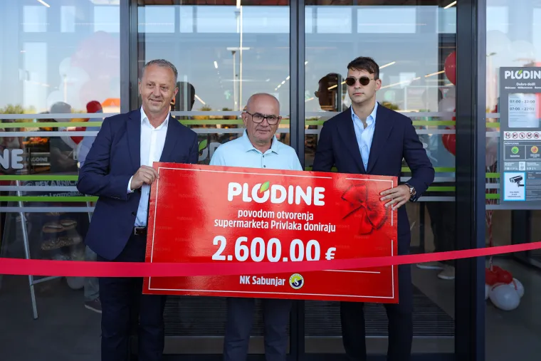 PLODINE STIGLE U PRIVLAKU