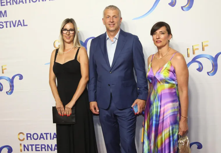 Na filmskom festivalu u &Scaron;ibeniku uživale poznate face: Među njima holivudska glumica