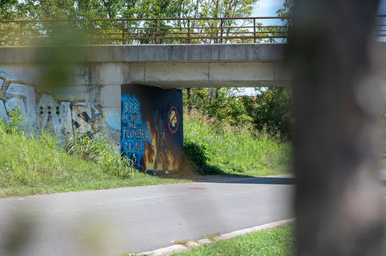 Boysi se prisjetili Grčke: Dočekani su molotovljevim koktelima i noževima, a onda rastjerali domaćine