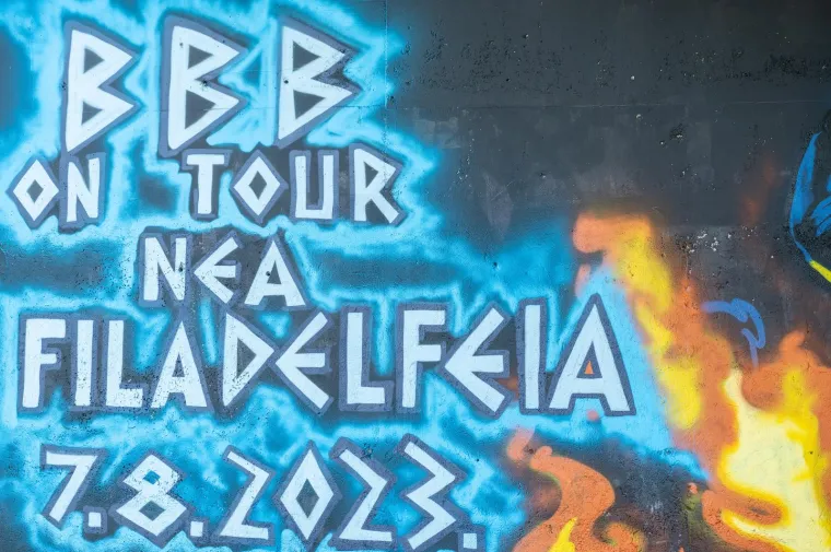 Boysi se prisjetili Grčke: Dočekani su molotovljevim koktelima i noževima, a onda rastjerali domaćine