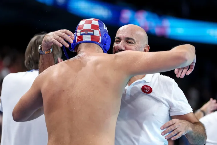 Kakve scene u Parizu nakon &scaron;to je Hrvatska zakazala treće veliko finale ove godine