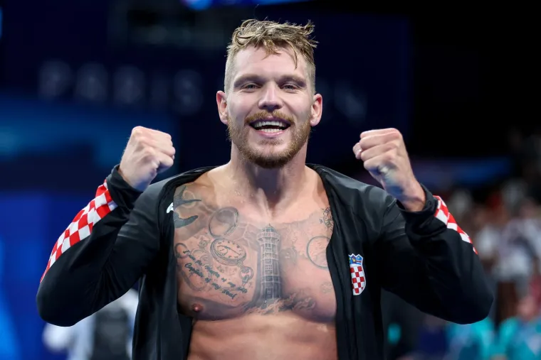 Kakve scene u Parizu nakon &scaron;to je Hrvatska zakazala treće veliko finale ove godine