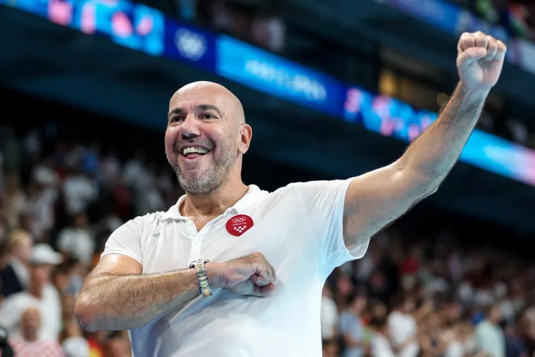 Kakve scene u Parizu nakon &scaron;to je Hrvatska zakazala treće veliko finale ove godine