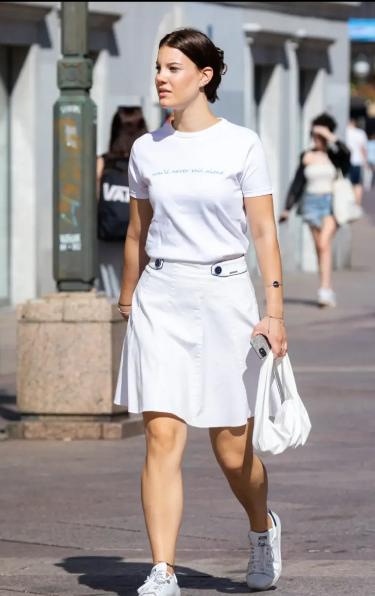 Lijepe dame odličnih outfita pro&scaron;etale riječkom &scaron;picom: Pogledajte atmosferu na Korzu