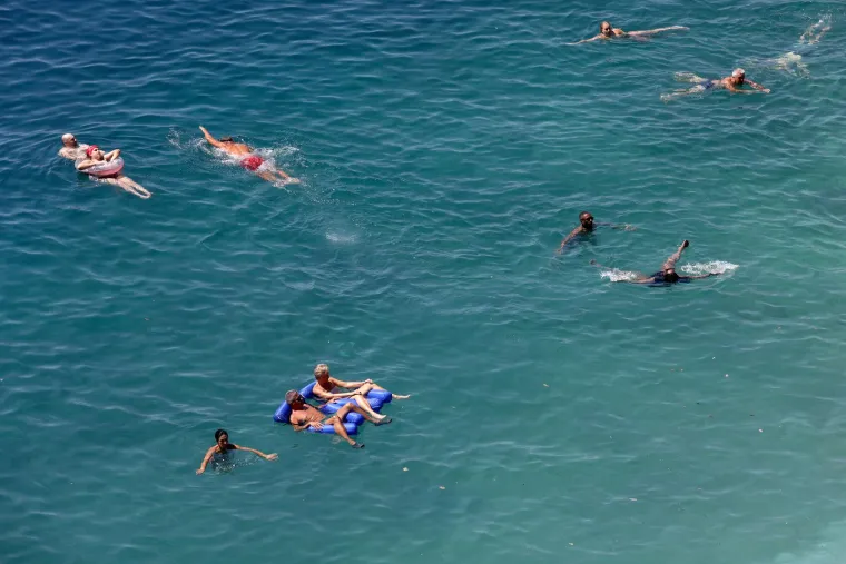 Paklene vrućine i idilični prizori s plaža: Vikend stvoren za brčkanje i odmor