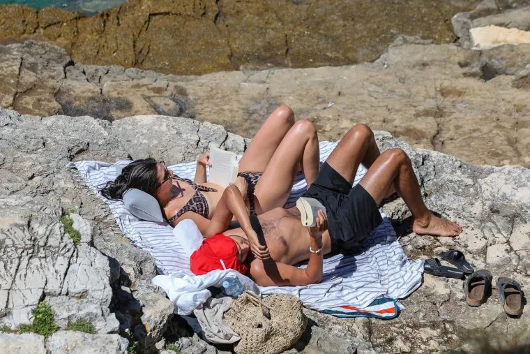 Paklene vrućine i idilični prizori s plaža: Vikend stvoren za brčkanje i odmor