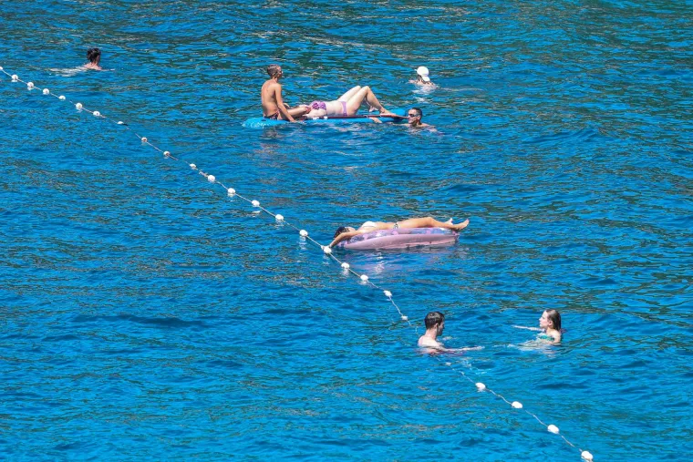 Paklene vrućine i idilični prizori s plaža: Vikend stvoren za brčkanje i odmor