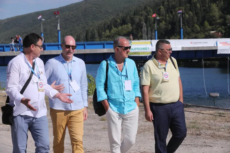 Veseli i raspoloženi, lijepo im u dolini Neretve: Političari se sjatili na Maraton lađa. Evo tko je sve došao