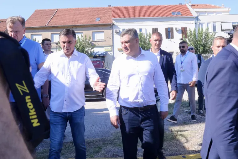 Veseli i raspoloženi, lijepo im u dolini Neretve: Političari se sjatili na Maraton lađa. Evo tko je sve do&scaron;ao