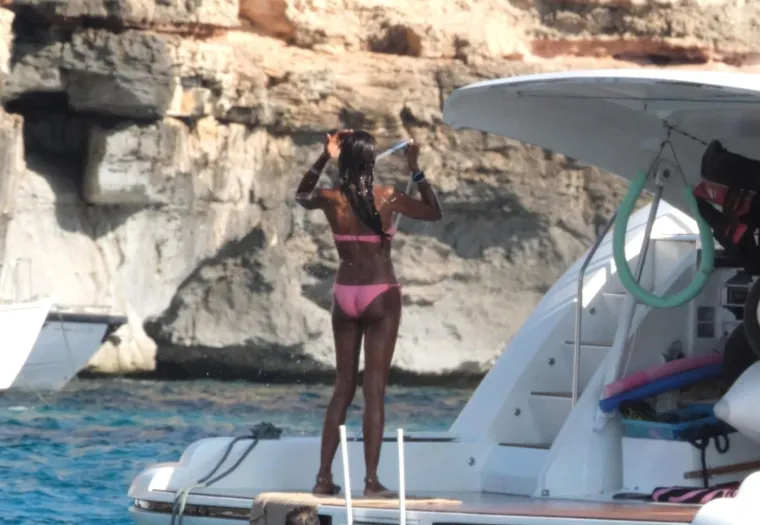 Naomi Campbell i Eiza Gonzalez 