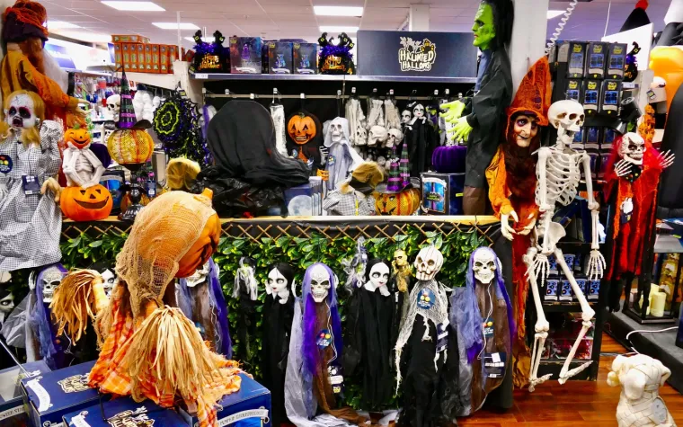 Trgovci već pune police maskama za Noć vještica, znaju oni dobro gdje je lova