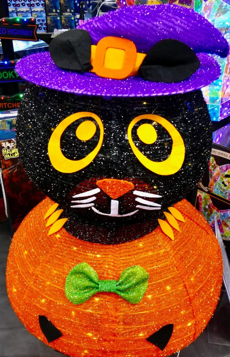 Trgovci već pune police maskama za Noć vje&scaron;tica, znaju oni dobro gdje je lova