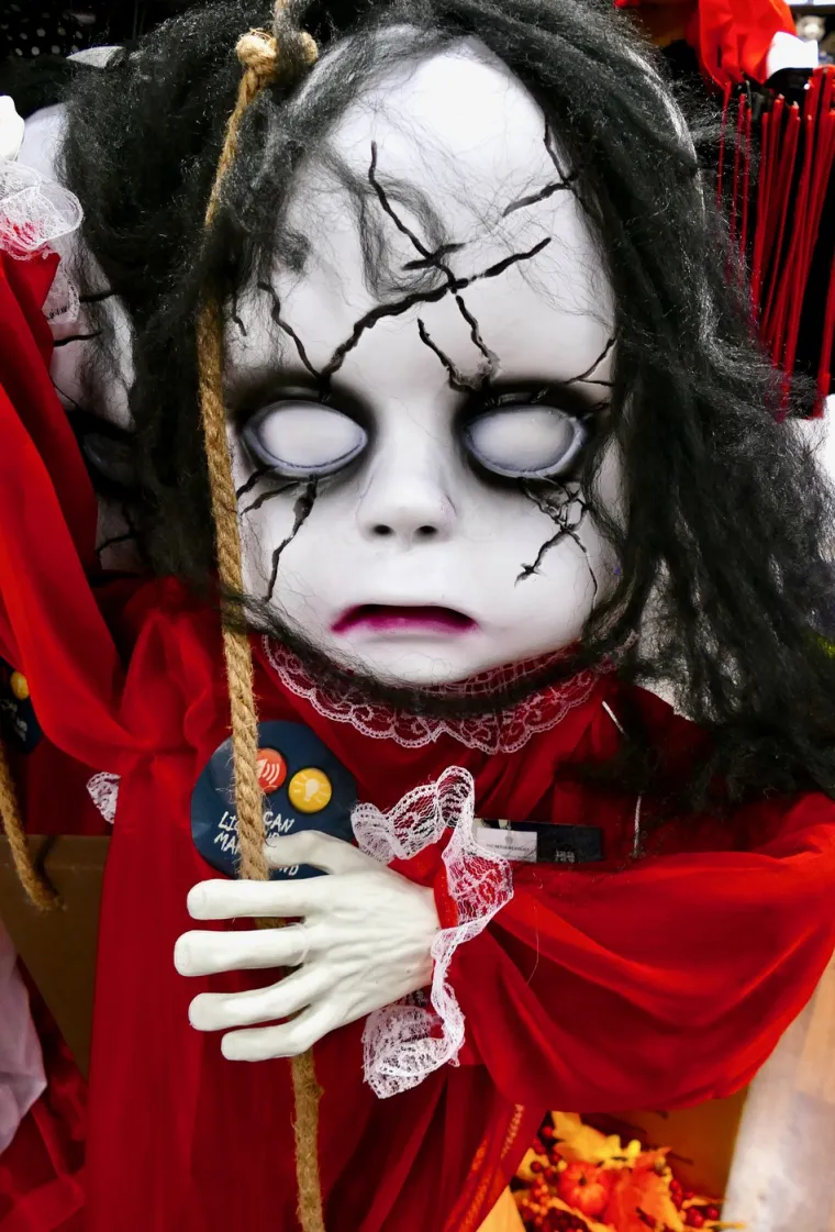 Trgovci već pune police maskama za Noć vje&scaron;tica, znaju oni dobro gdje je lova