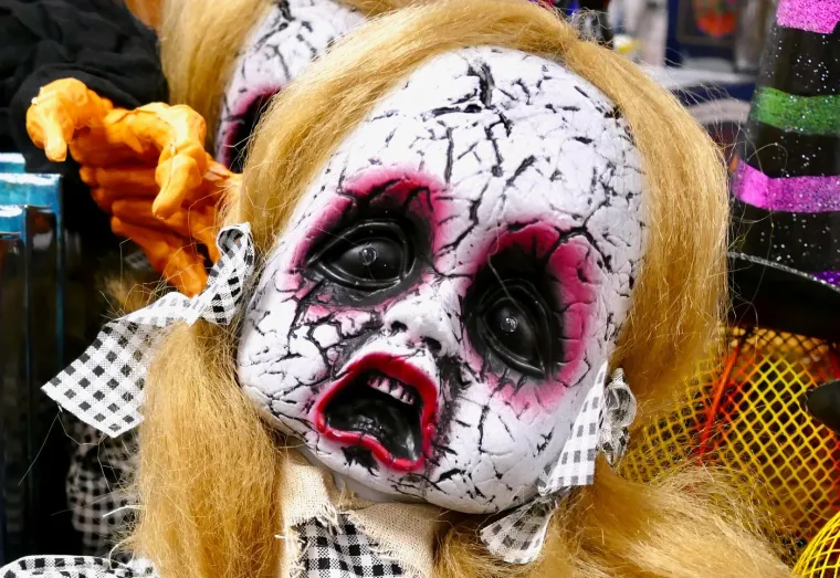 Trgovci već pune police maskama za Noć vje&scaron;tica, znaju oni dobro gdje je lova